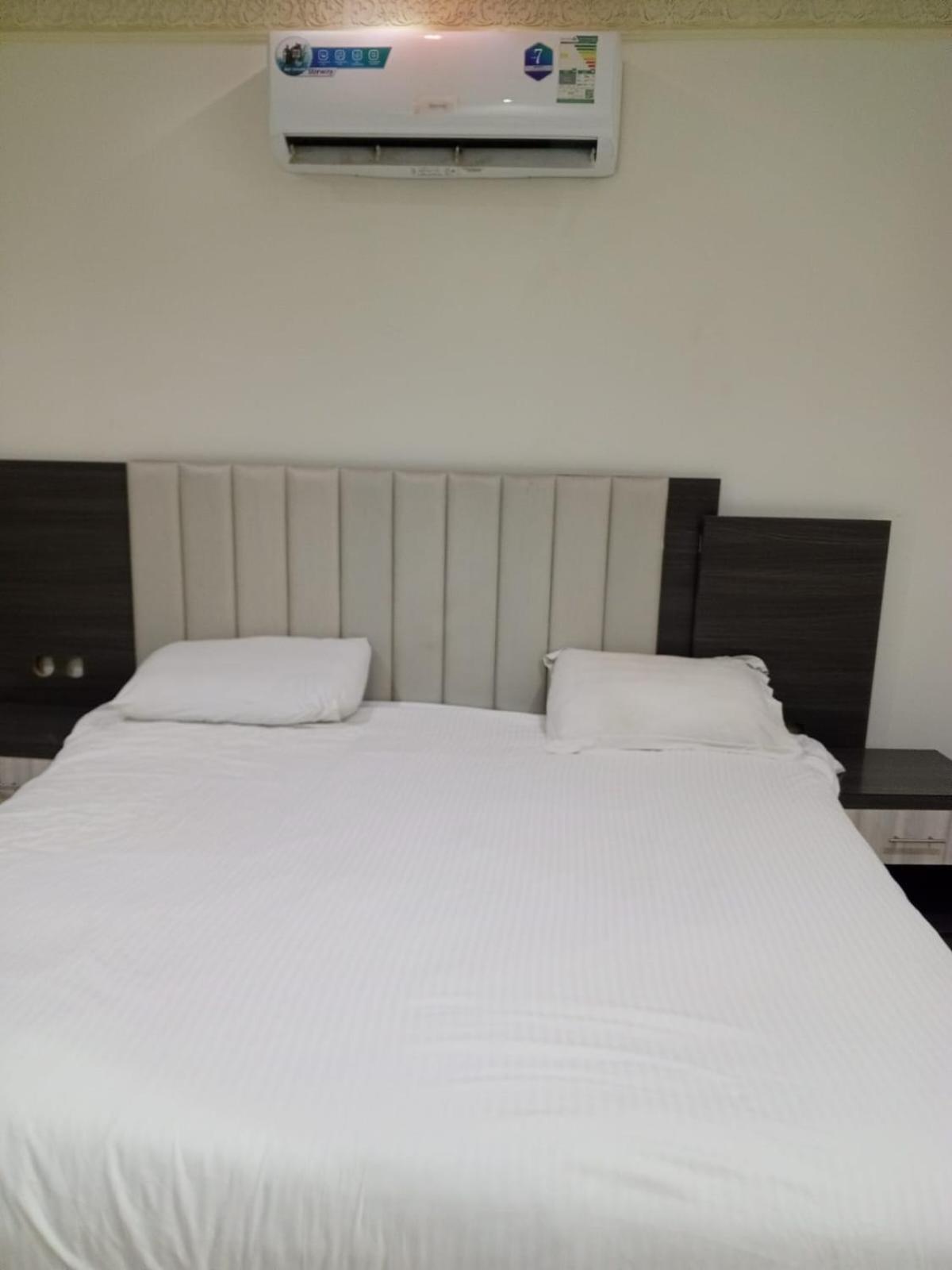 Nozol Mena 109 Al-Yarmouk Aparthotel Рияд Екстериор снимка